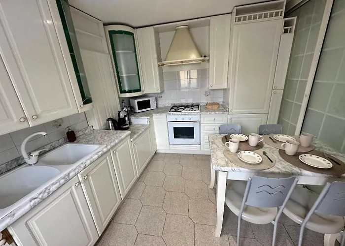 Lake, Lakefront 30m * كومو