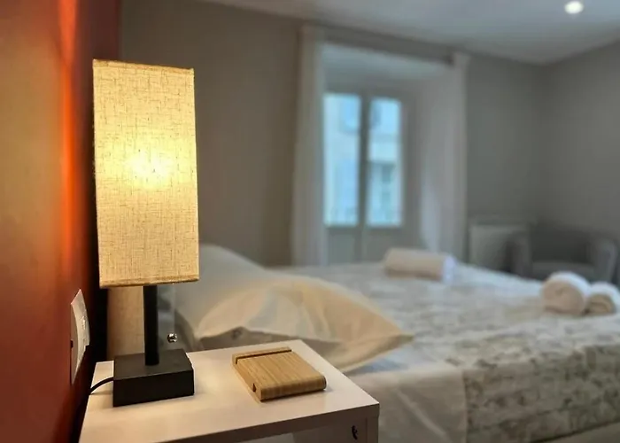 Lake, Lakefront 30m Apartment